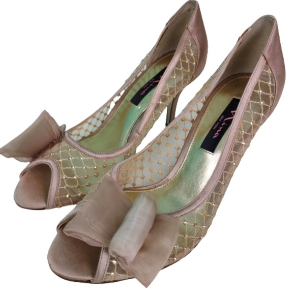 Nina 3" heels NWOT, Woman's size 9.5, tan - Picture 1 of 9